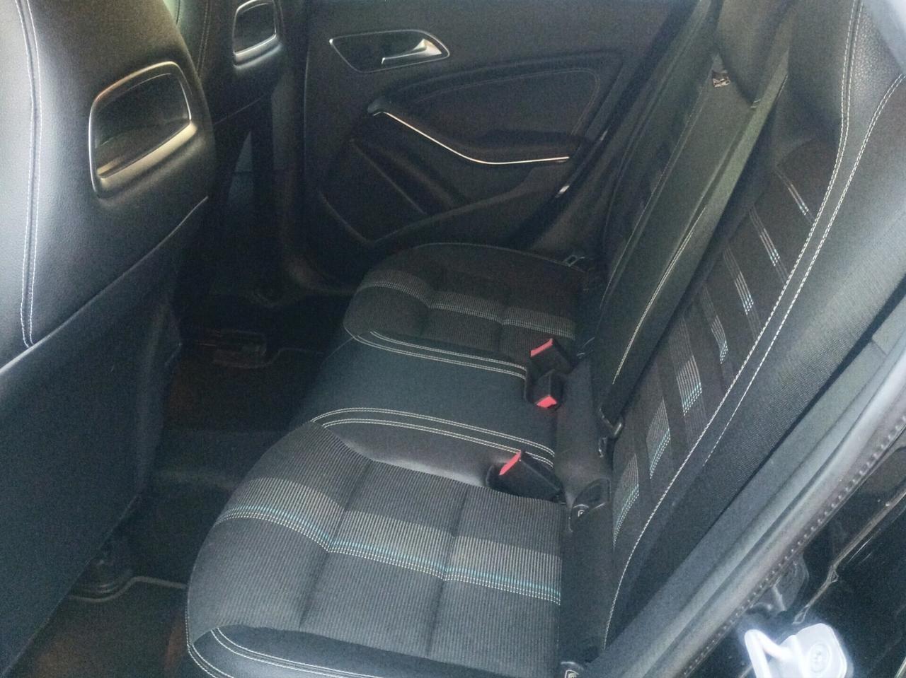 Mercedes-benz CLA 200 d Business