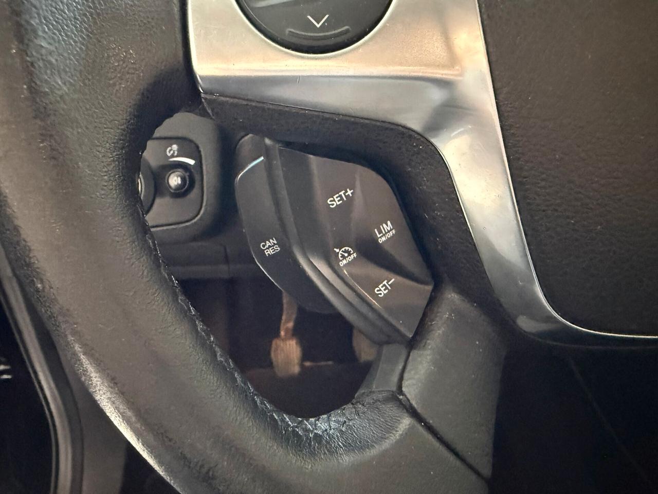 FORD KUGA 2.0 DIESEL 4x4 DEL NORD ITA 2013