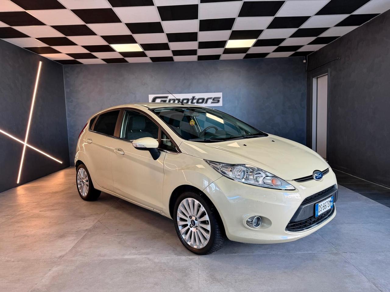 Ford Fiesta 1.2 82 CV 5 porte GPL