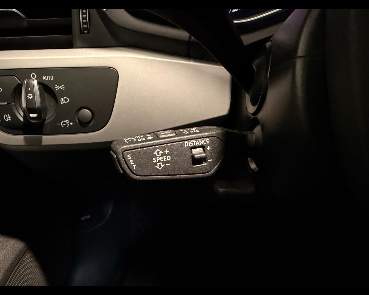 AUDI A4 30 TDI MHEV S-TRONIC S-LINE EDITION
