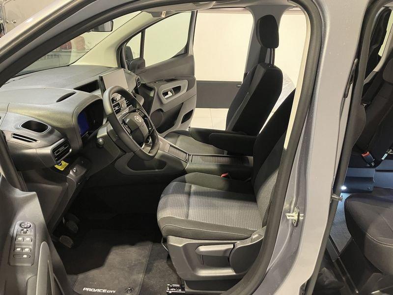Toyota Proace City 1.2 110 CV PC 5p. Executive Trasporto Disabili 4+1