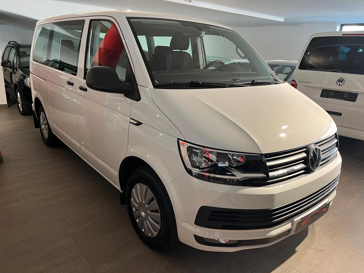 Volkswagen Multivan T6 2.0 TDI letto 6 posti 150 CV gancio DSG Euro 6