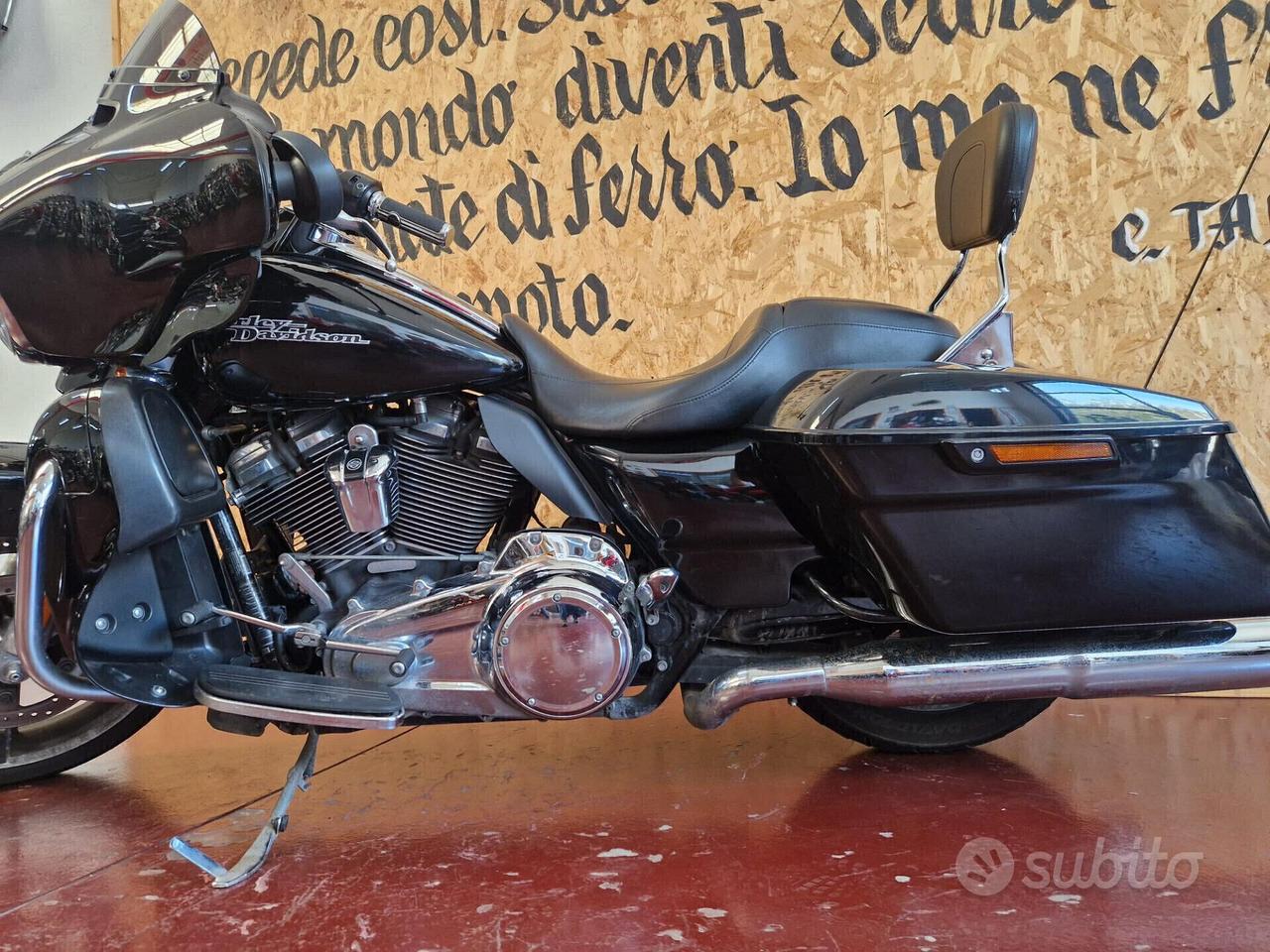 Harley-davidson FLHX Street Glide