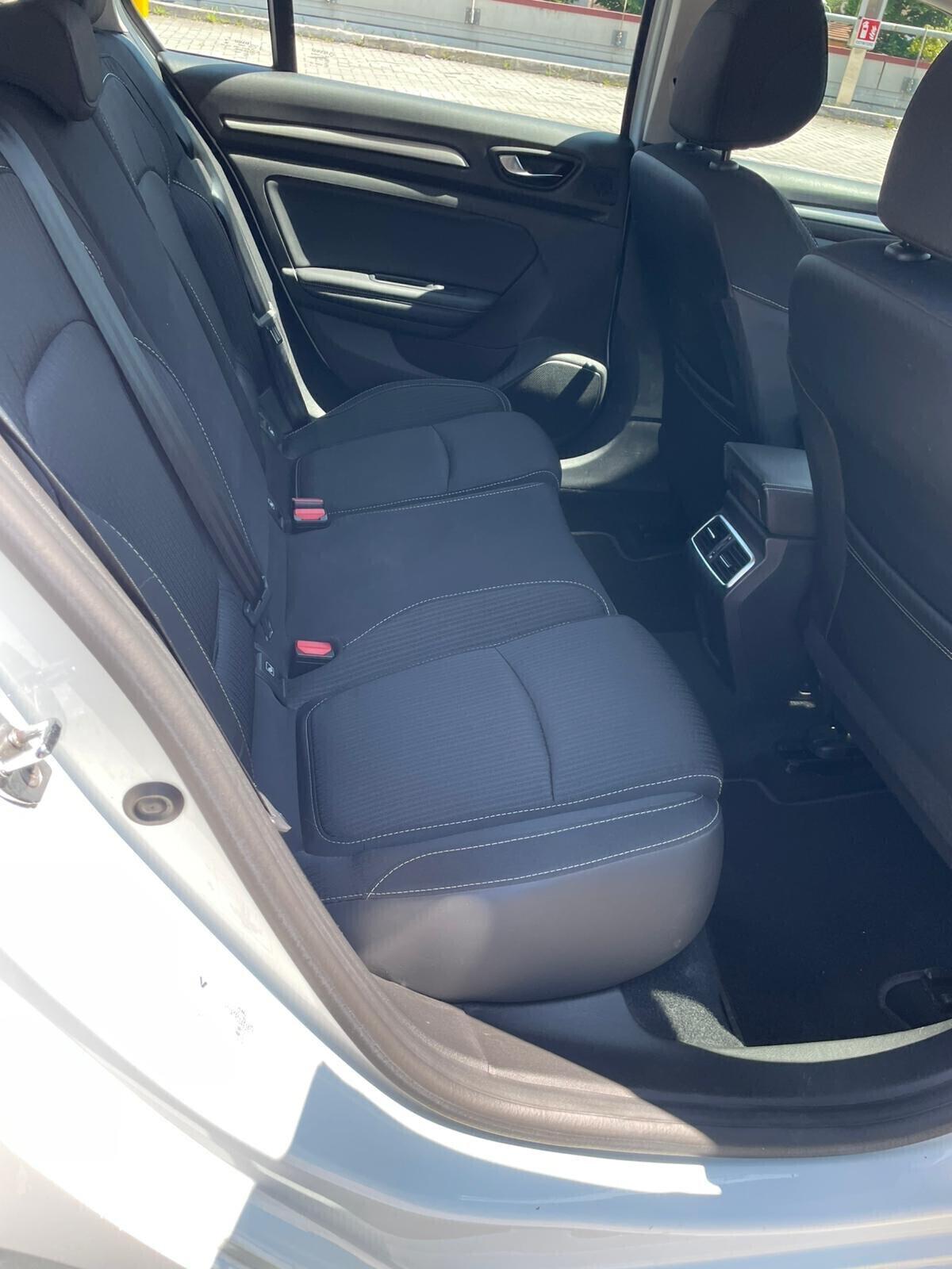 Renault Mégane Sporter Blue dCi 115 CV EDC Duel2 AUTOMATICA 12 MESI GARANZIA