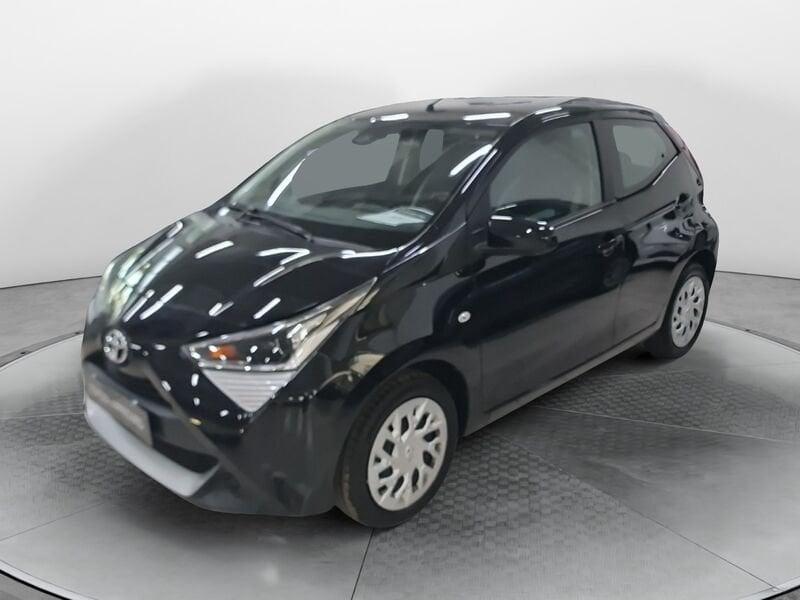 Toyota Aygo Aygo Connect 1.0 VVT-i 72 CV 5 porte x-play