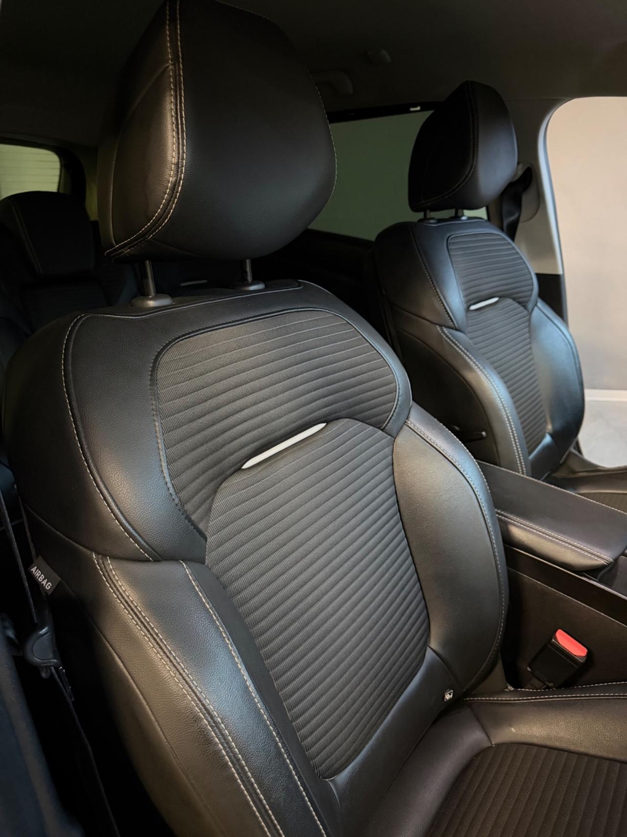 Renault SCÈNIC 1.5 dCi EU6B BOSE INITIALE PARIS