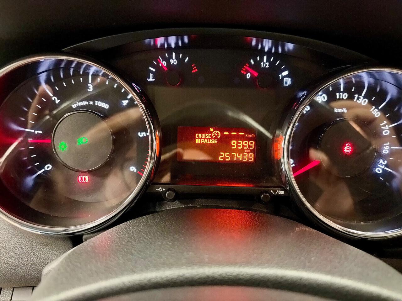 Peugeot 3008 BlueHDi 120 S&S Allure