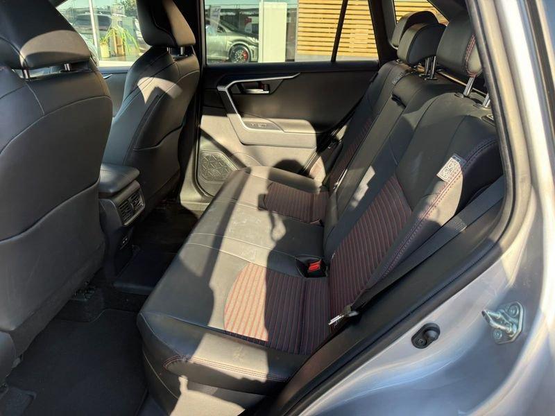 Toyota RAV4 Plug-in 2.5 PHEV E-CVT More Dynamic AWD-i