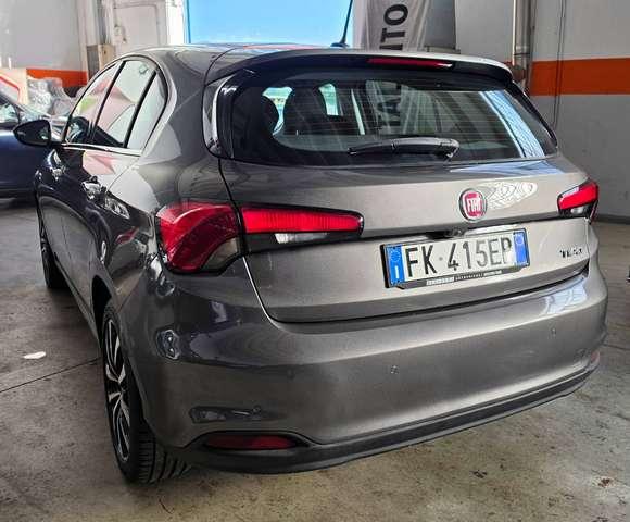 Fiat Tipo Tipo 2016 5p 1.4 tjt Lounge 120cv
