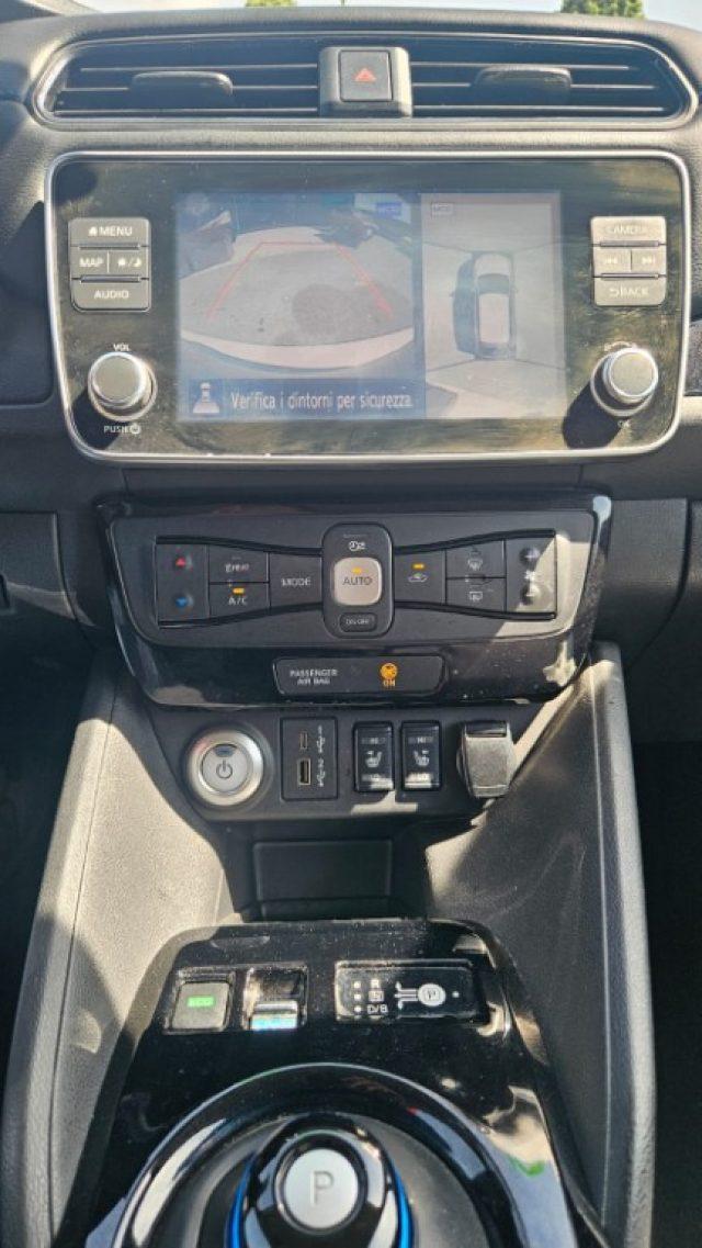 NISSAN Leaf N-Connecta 40 kWh