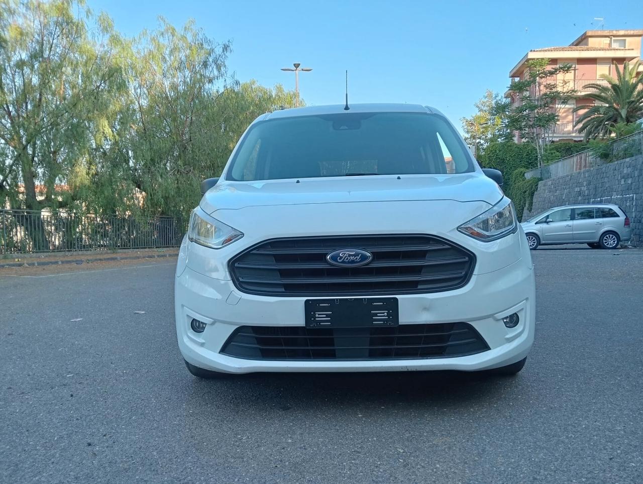 Ford Transit Connect Pianale ribassato con rampa disabili carrozzina