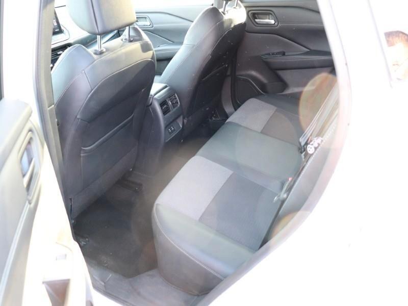 Nissan Qashqai MHEV 140CV 6M N-CONNECTA ( COCKPIT - FARI LED SENSORI POST. MIRROR )