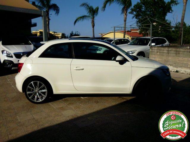 AUDI A1 1.6 TDI 105 CV Ambition