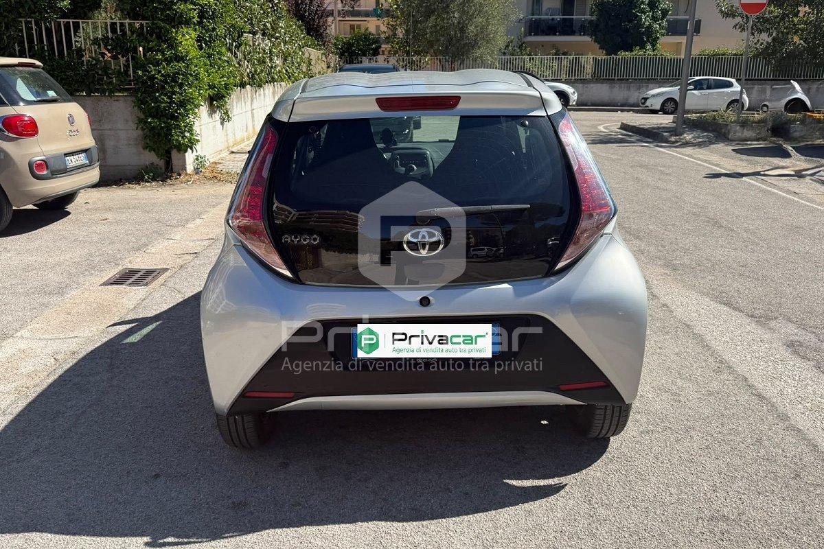 TOYOTA Aygo 1.0 VVT-i 69 CV 5 porte x-business