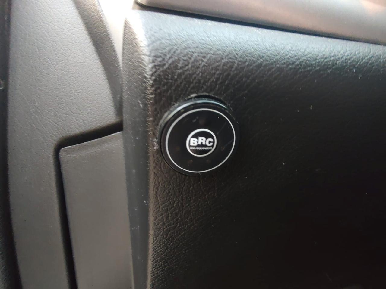 Lancia Ypsilon 1.4 Argento Ecochic GPL CON SCADENZA NEL 2028, OK NEOPATENTATI