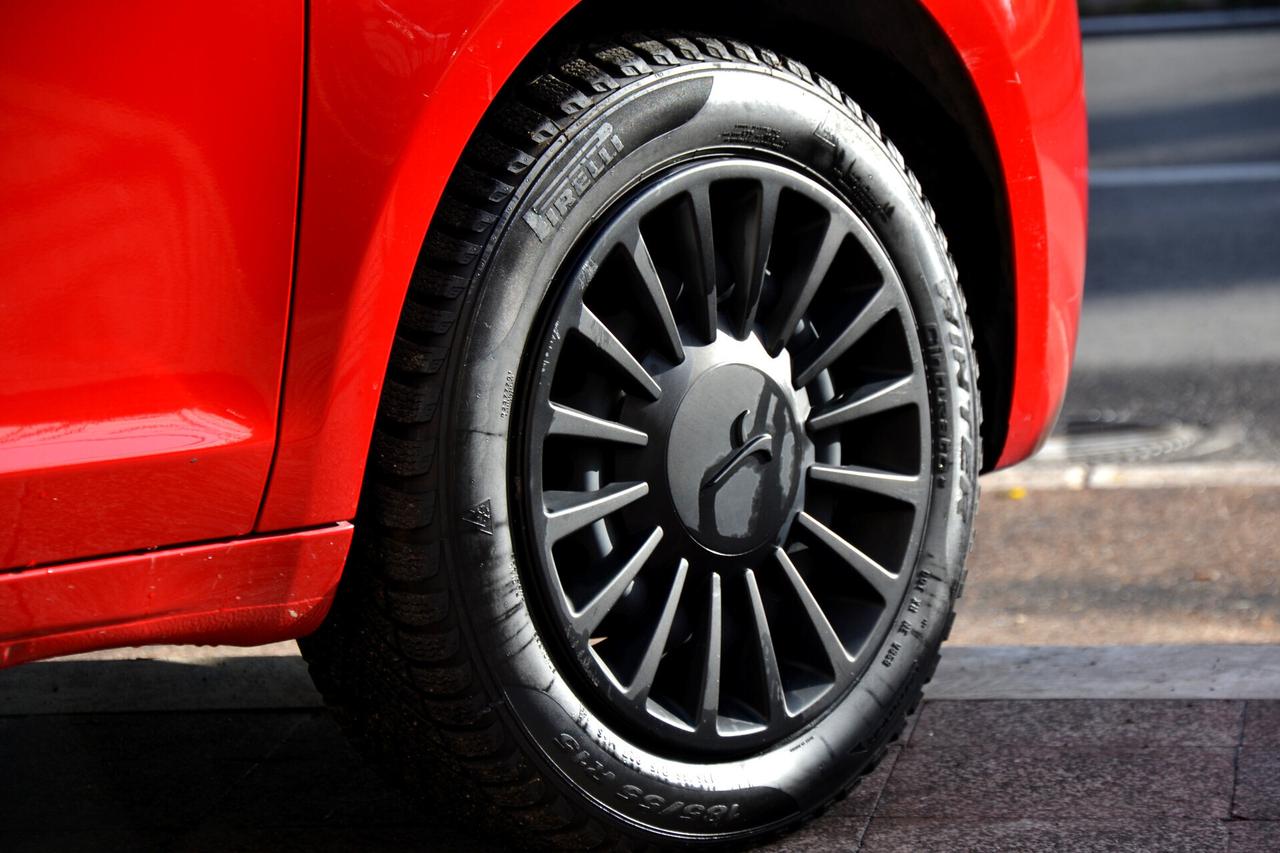 Lancia Ypsilon 1.0 HYBRID 70CV **KM23000**PREZZO VERO**UNIPRO'**