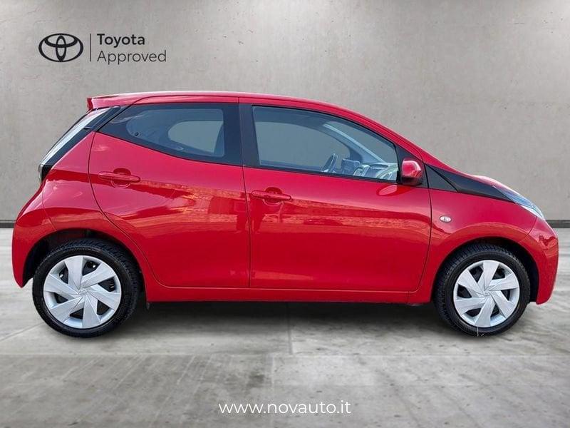 Toyota Aygo Aygo 5p 1.0 x-play my15