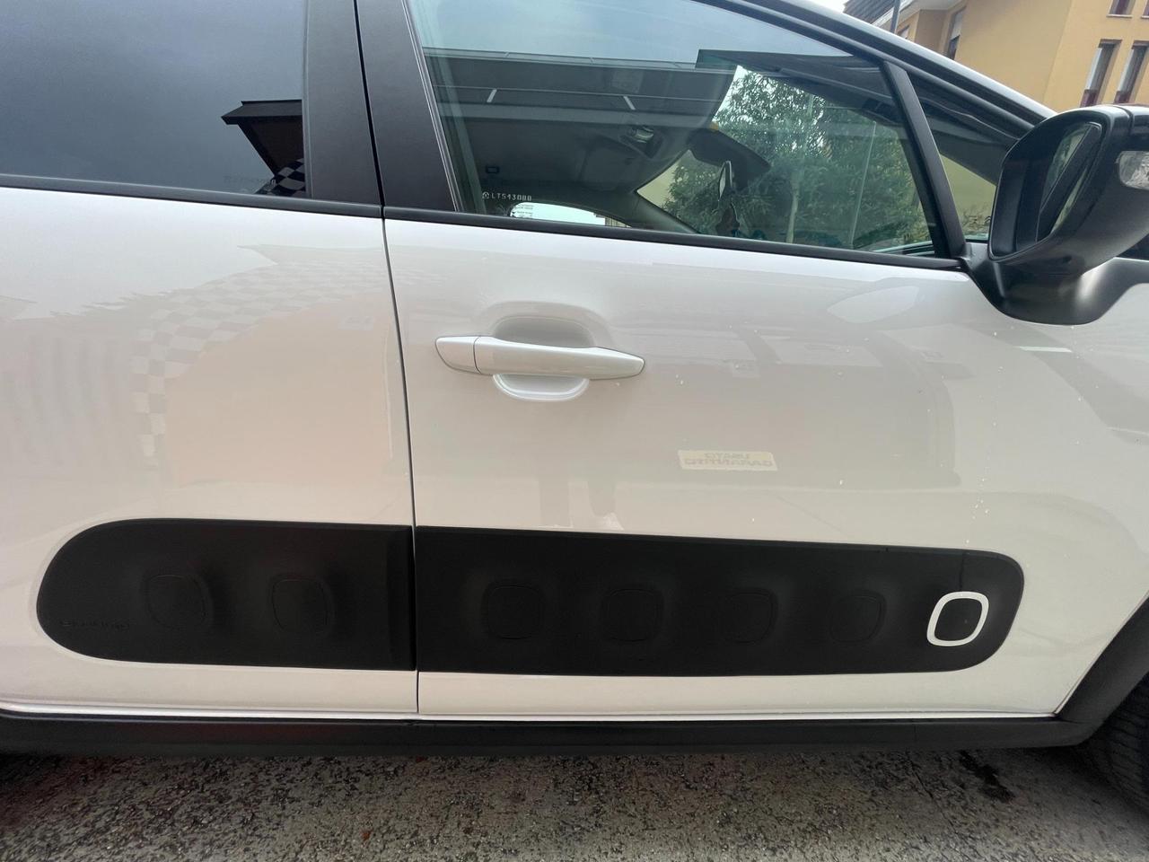 Citroen C3 1.2 puretech Shine s&s 83cv neopatentati my18