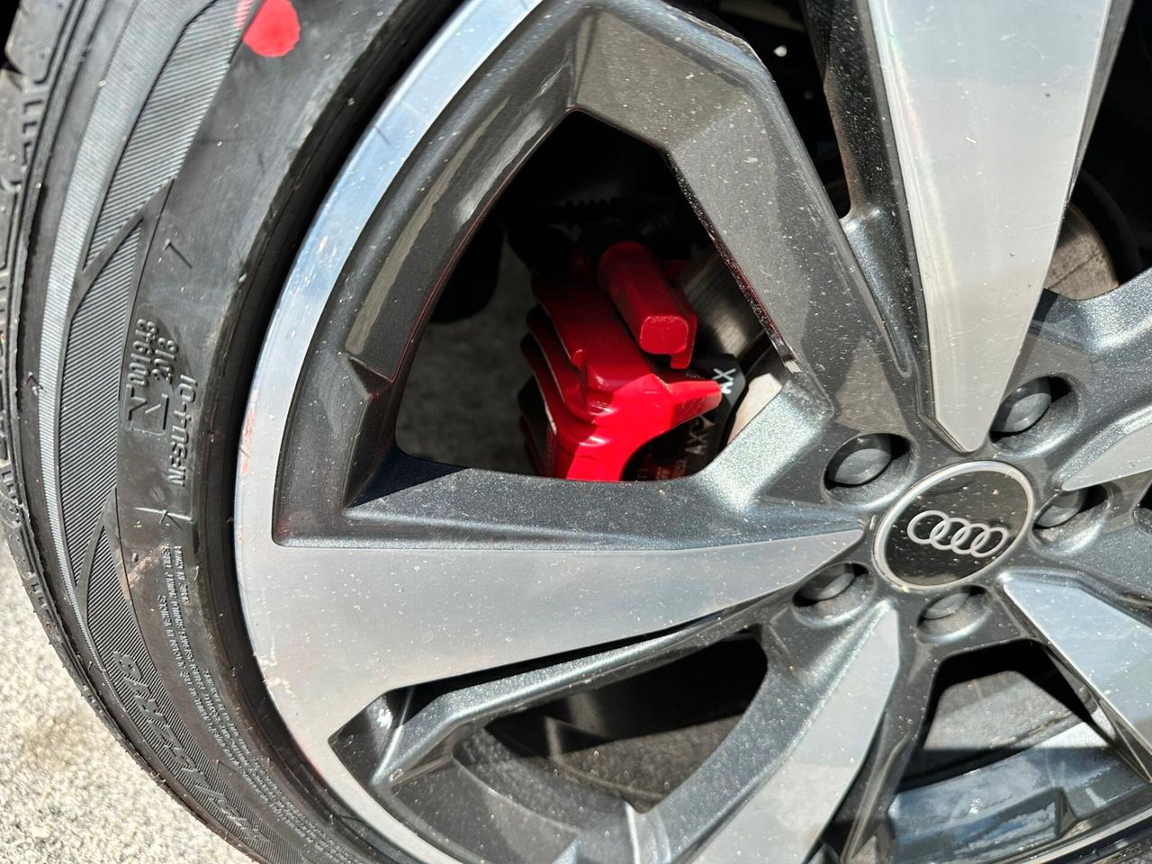 Audi A1 citycarver 30 TFSI Identity Contrast