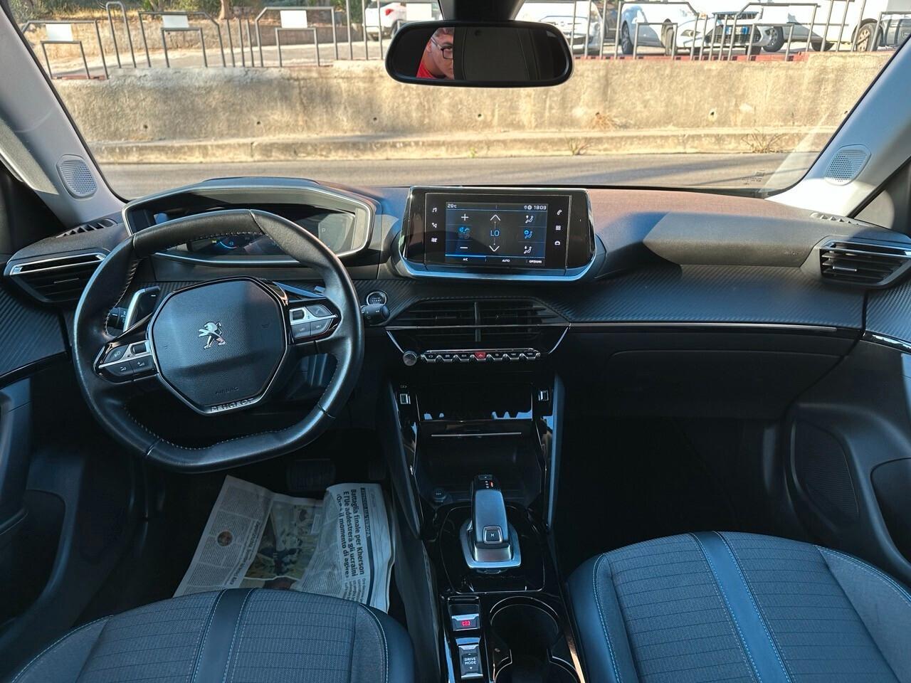 Peugeot 2008 BlueHDi 130 S&S EAT8 Allure