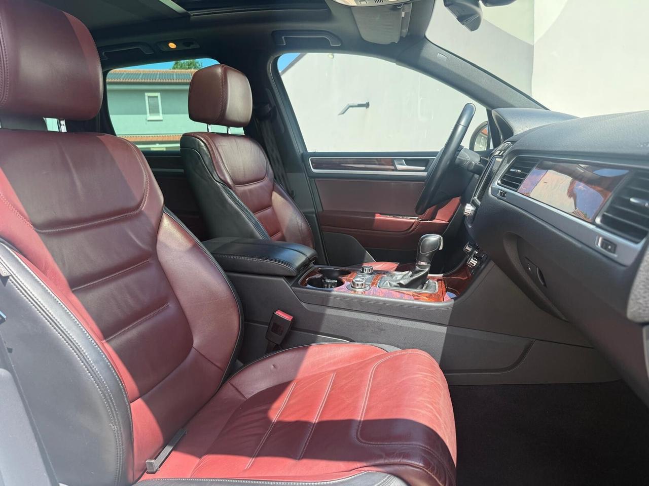 Volkswagen Touareg 3.0 TDI 245 cv EXECUTIVE