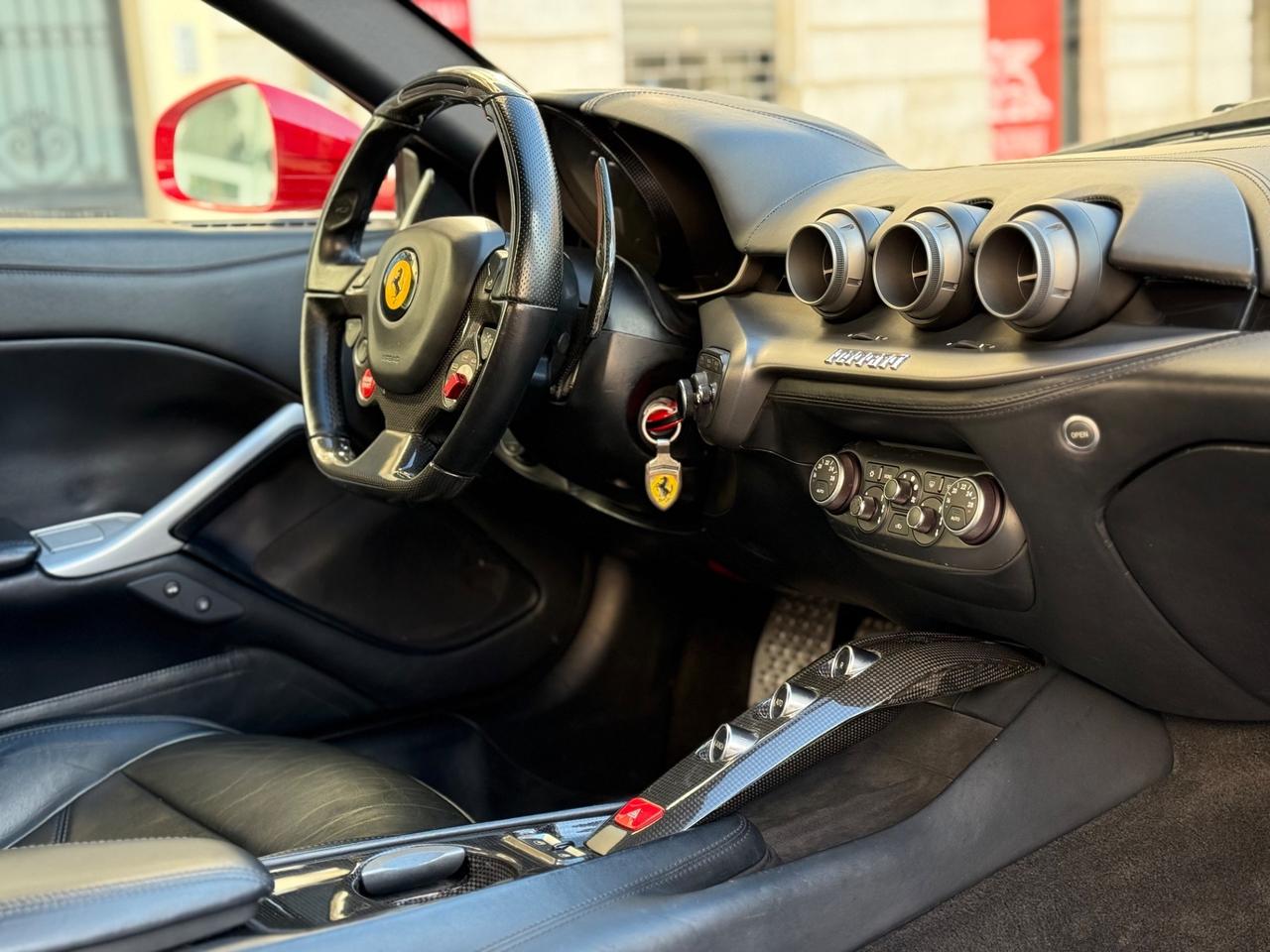 Ferrari F12 Berlinetta V12 6.3 740cv CARBON CERAMIC