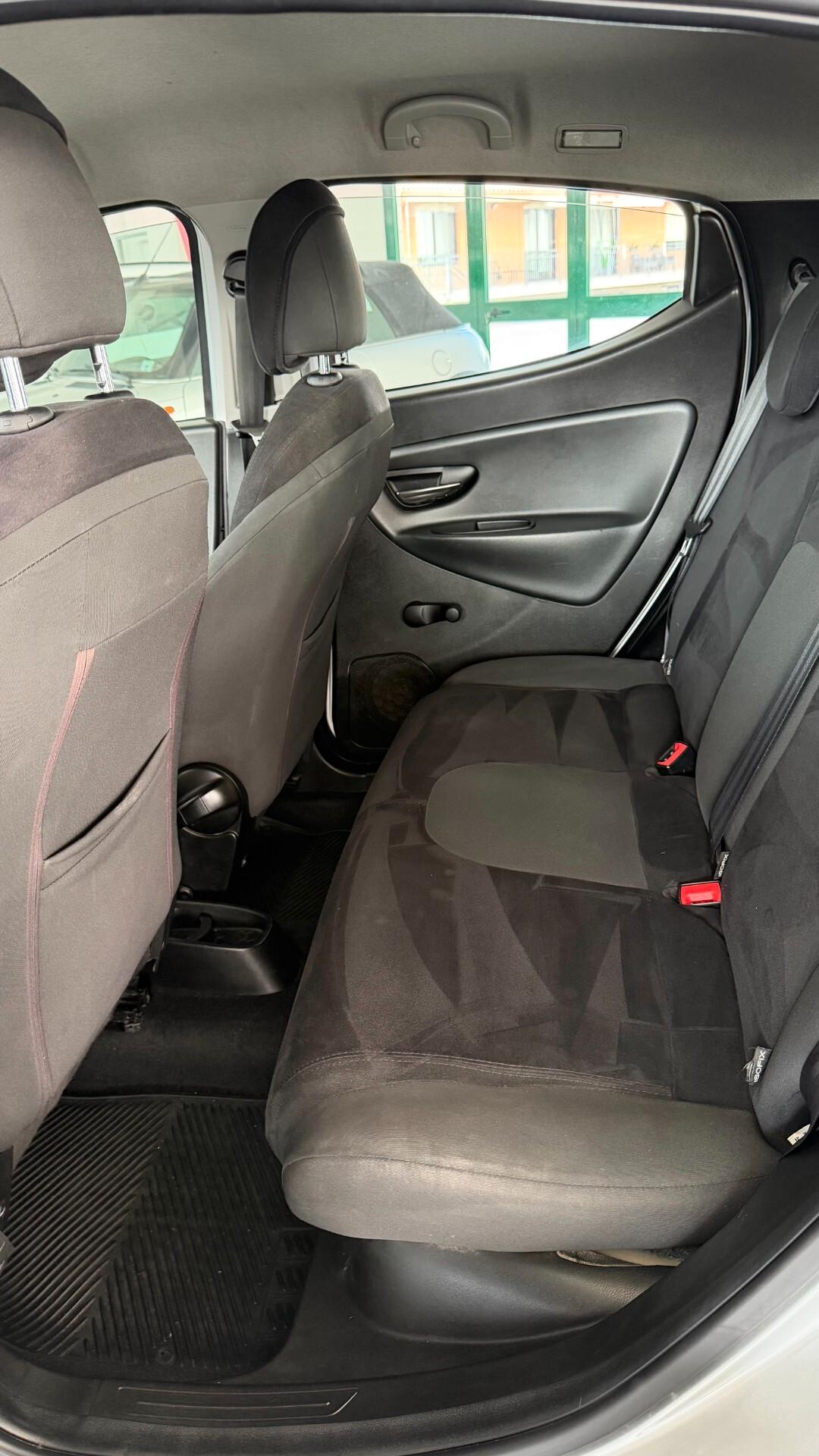 Lancia Ypsilon 1.3 MJT 16V 95 CV 5 porte S&S Gold