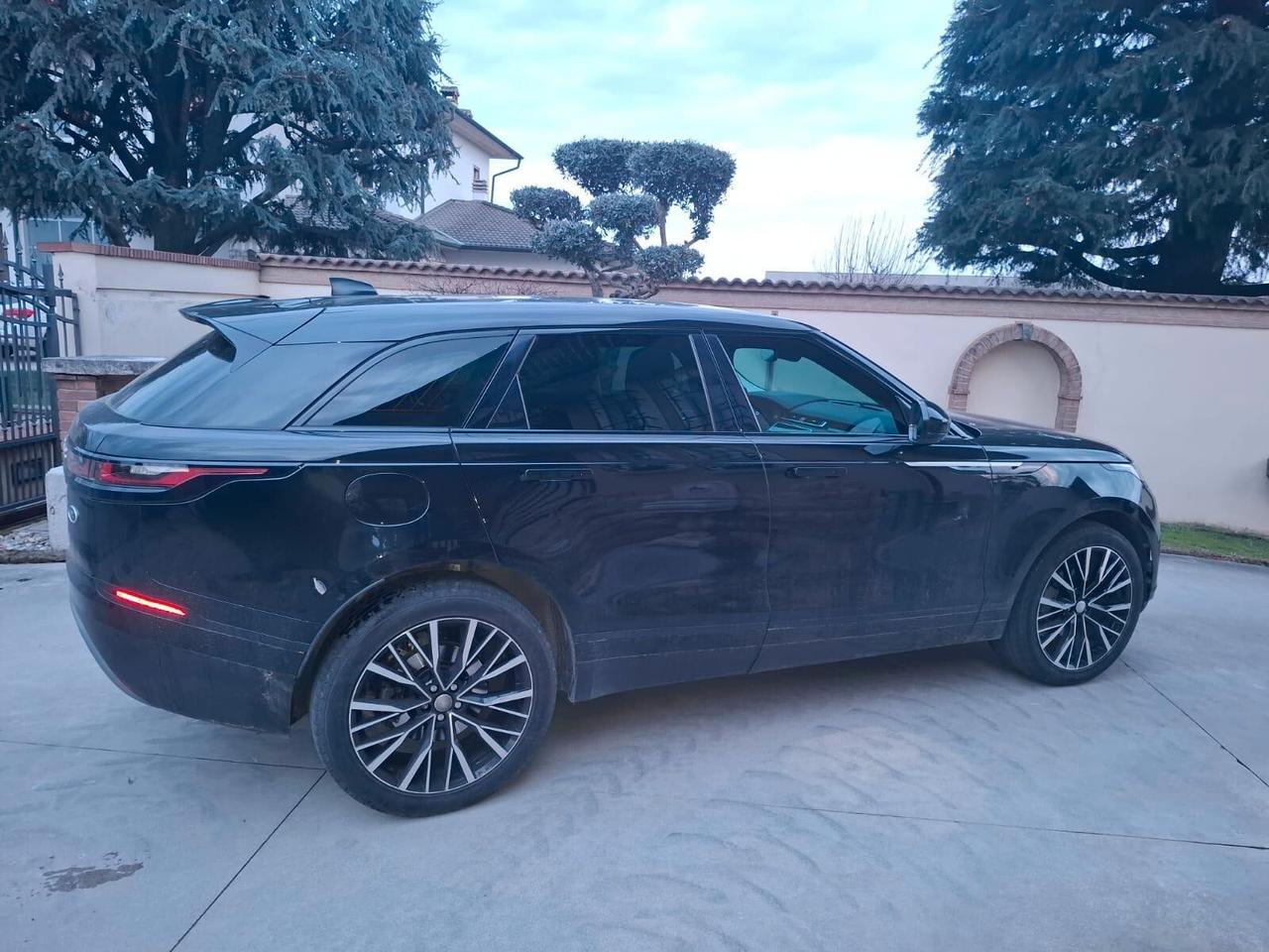 Land Rover Range Rover Velar 2.0 td4 180cv auto - ANCHE PER NEOPATENTATI