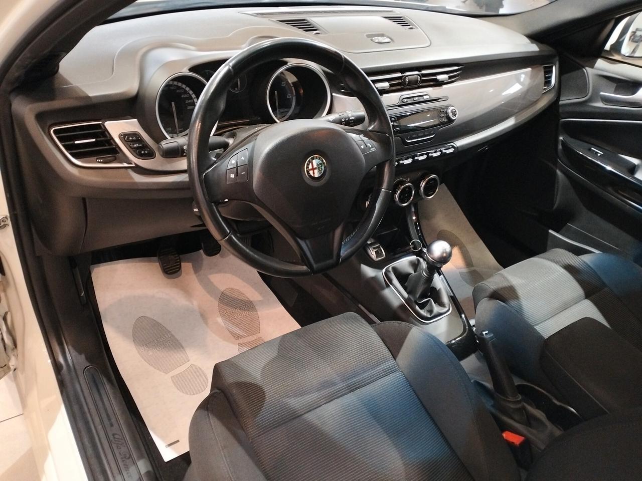 Alfa Romeo Giulietta 2.0 jtdm Exclusive 170cv *TETTO PANORAMICO*