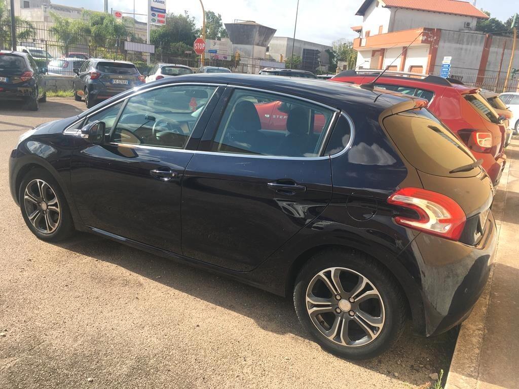 Peugeot 208 1.2 VTi 82 CV 5 porte Allure