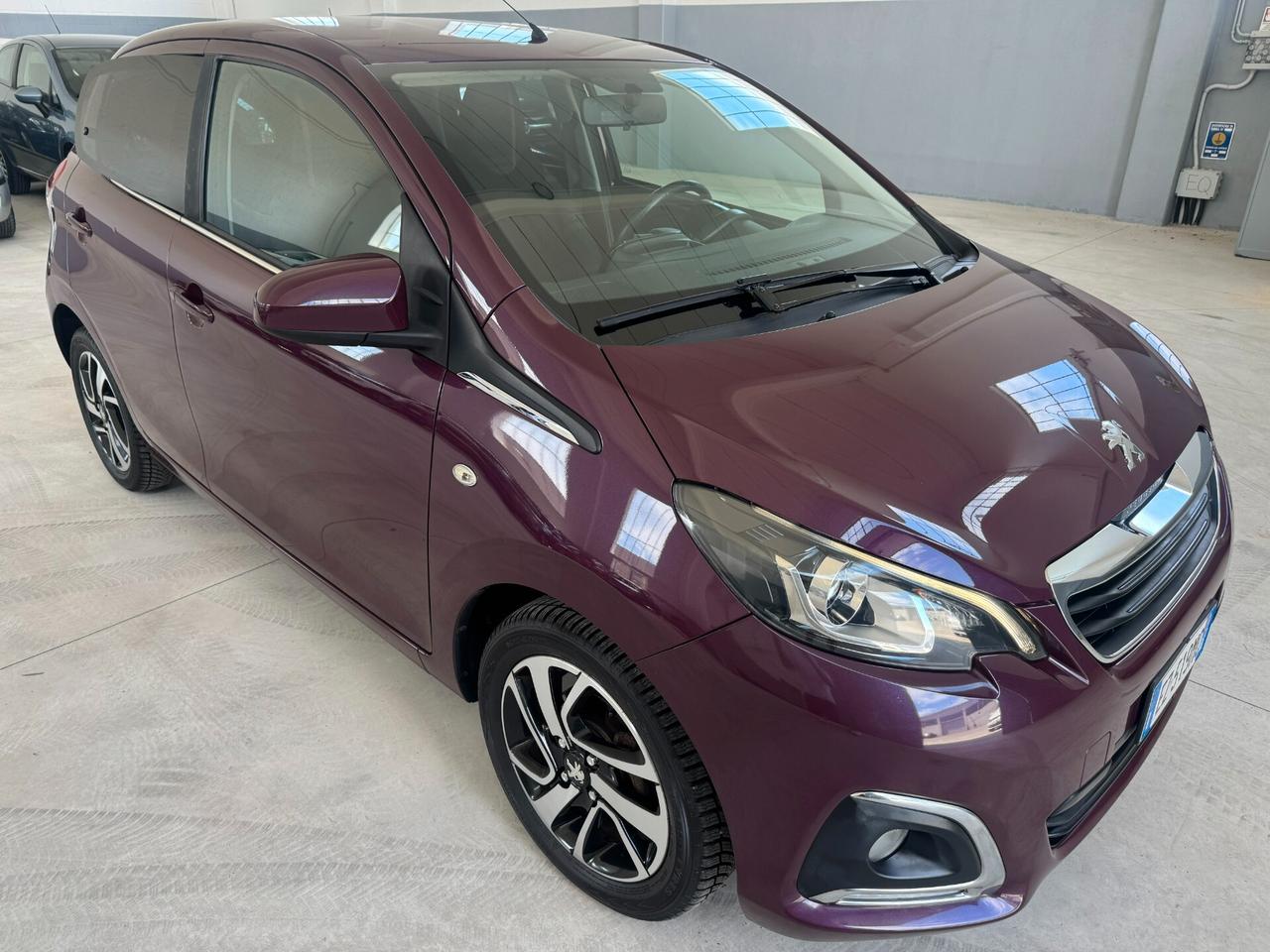 Peugeot 108 PureTech 82 5 porte Allure