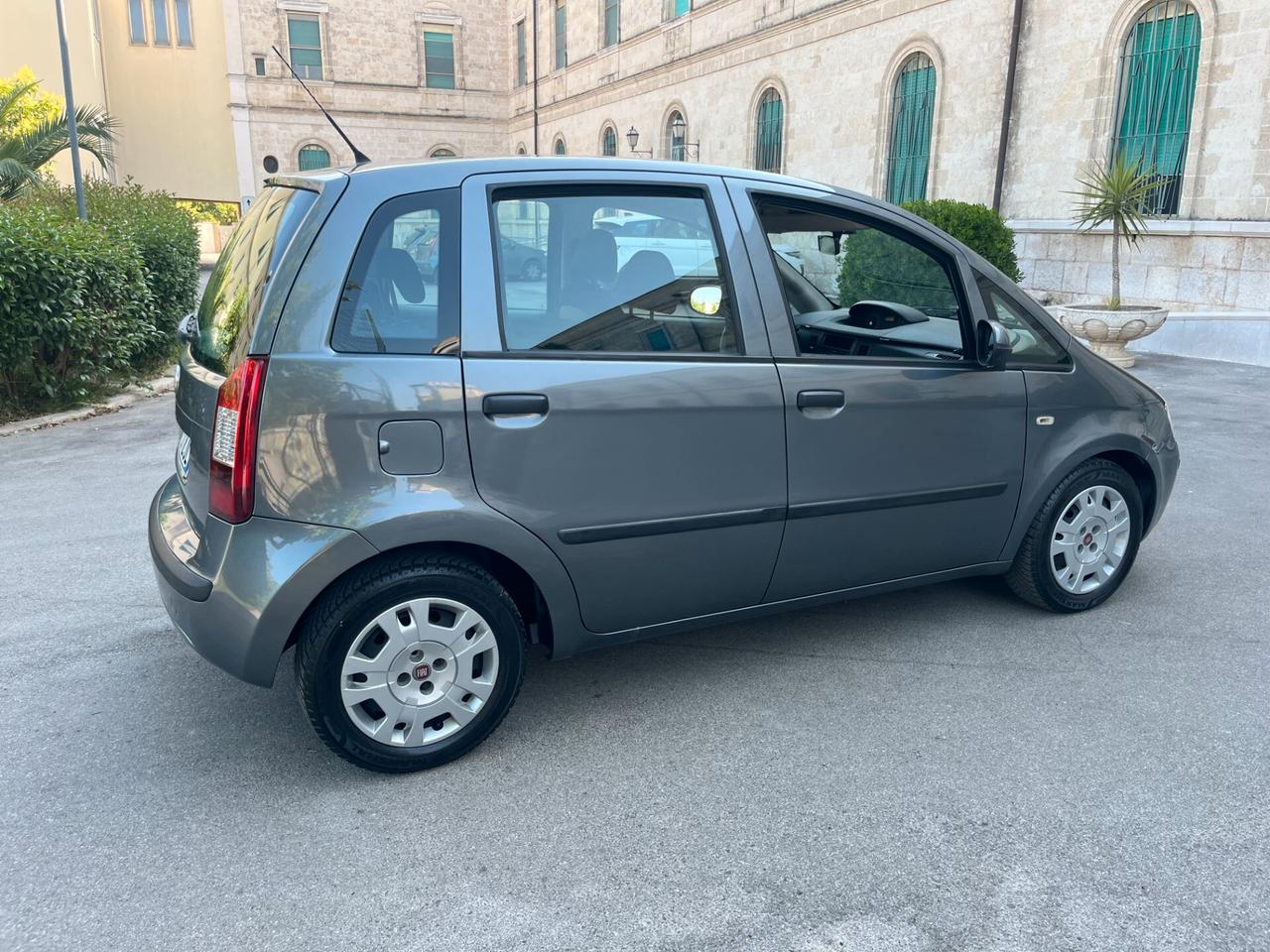 Fiat Idea 1.4 16V S&S Emotion