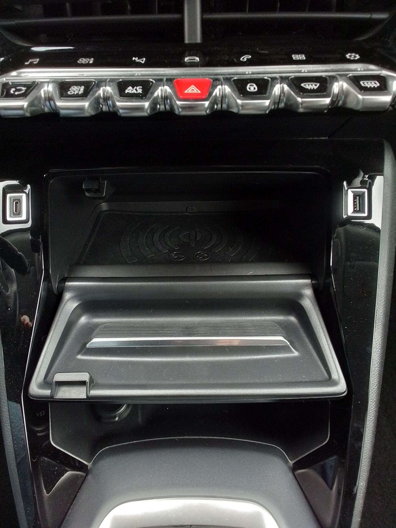 Peugeot 2008 PureTech 130 S&S Allure Navi Pack