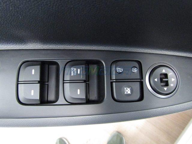HYUNDAI i10 1.0 MPI 66 CV 5 porte - NEOPATENTATI