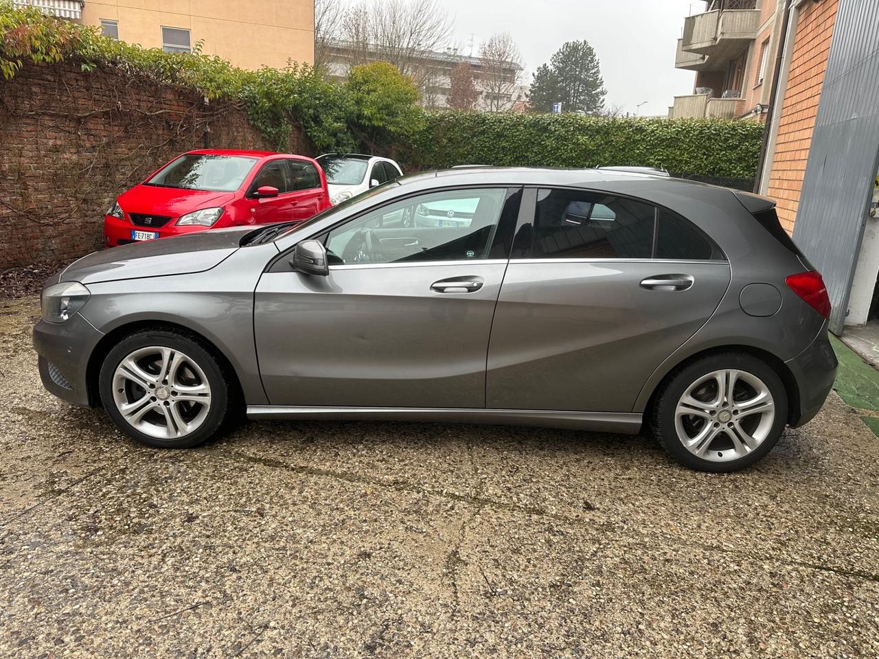 Mercedes-benz A 200 220 CDI Automatic Sport