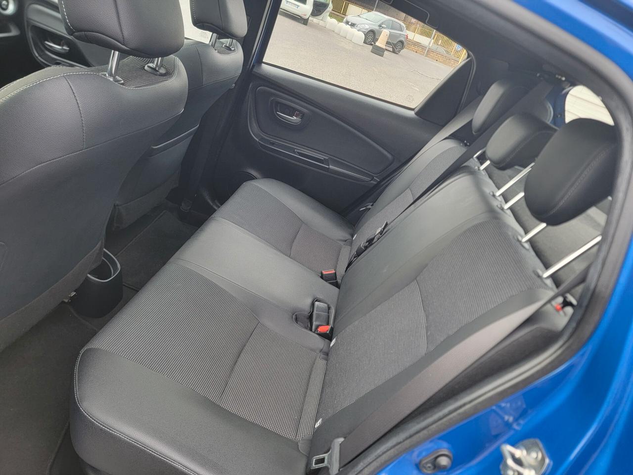 Toyota Yaris 1.5 Hybrid 5 porte Style SOLO 65 MILA KM !