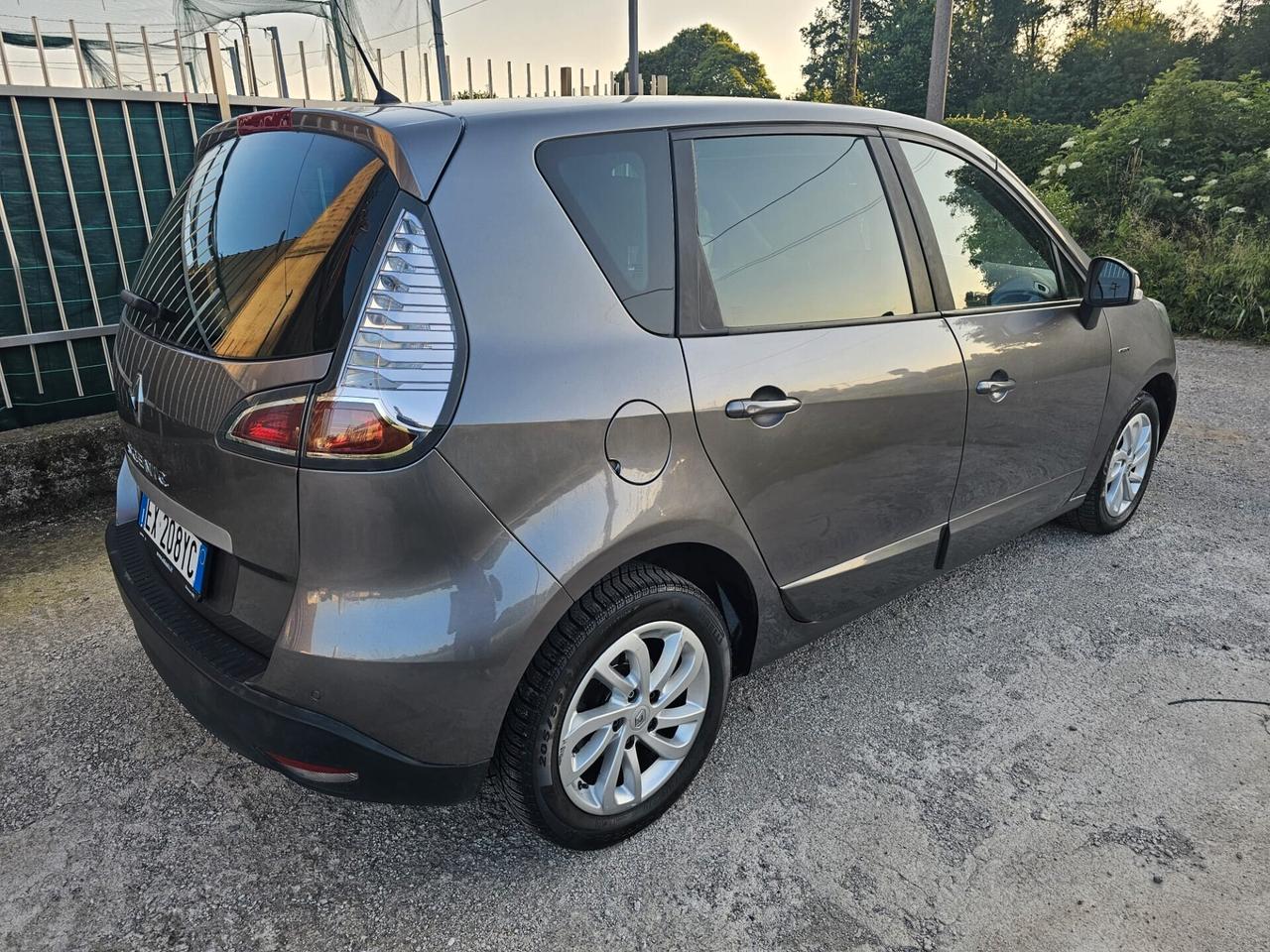 Renault Scenic Scénic XMod 1.6 Wave