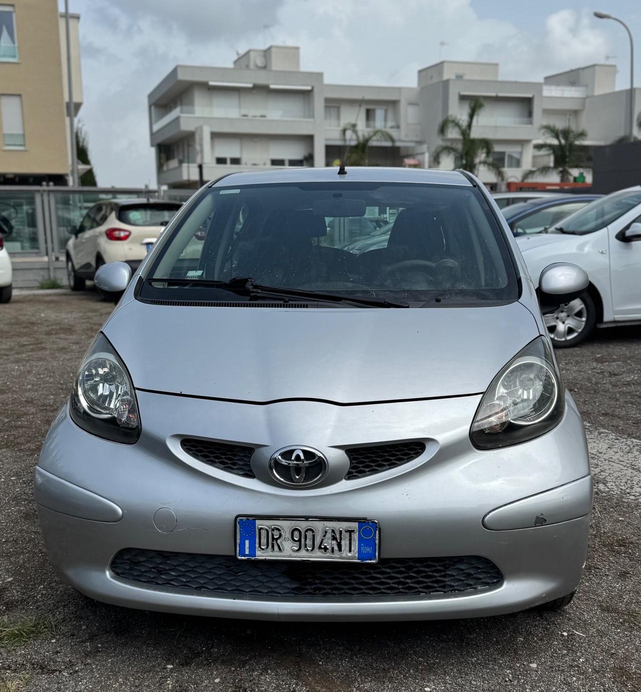 Toyota Aygo 1.0 12V VVT-i 5 porte Sol automatica
