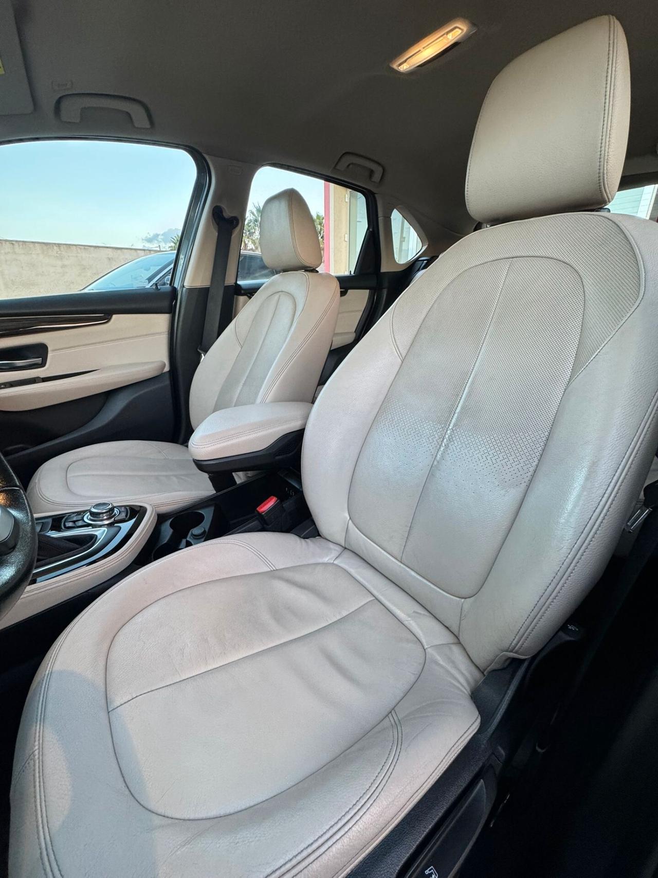 Bmw 216d Active Tourer Luxury Pelle/Led