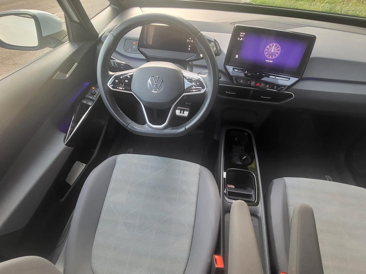 Volkswagen ID.3 ID.3 Life UNIPRO 27.000 KM