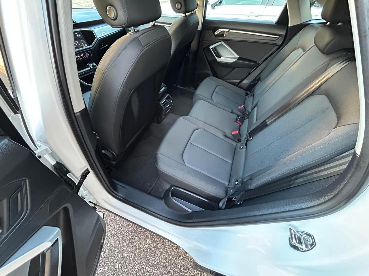 Audi Q3 SPB 35 TDI S tronic SPORTBACK FARI MATRIX