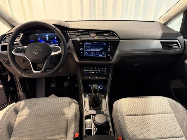 VOLKSWAGEN Touran 1.5 TSI Business Navi App Connect DAB+