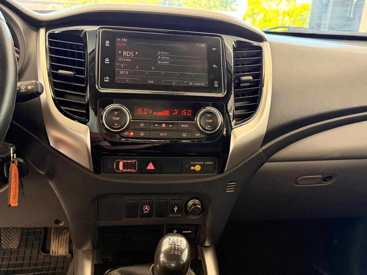 L200 ClubCab 2.4 DI-D 154cv Invite 4wd Super Select 6M