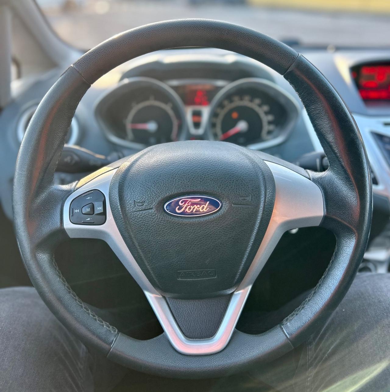 Ford Fiesta 1.4 TDCi 5p. Titanium Neopatentati