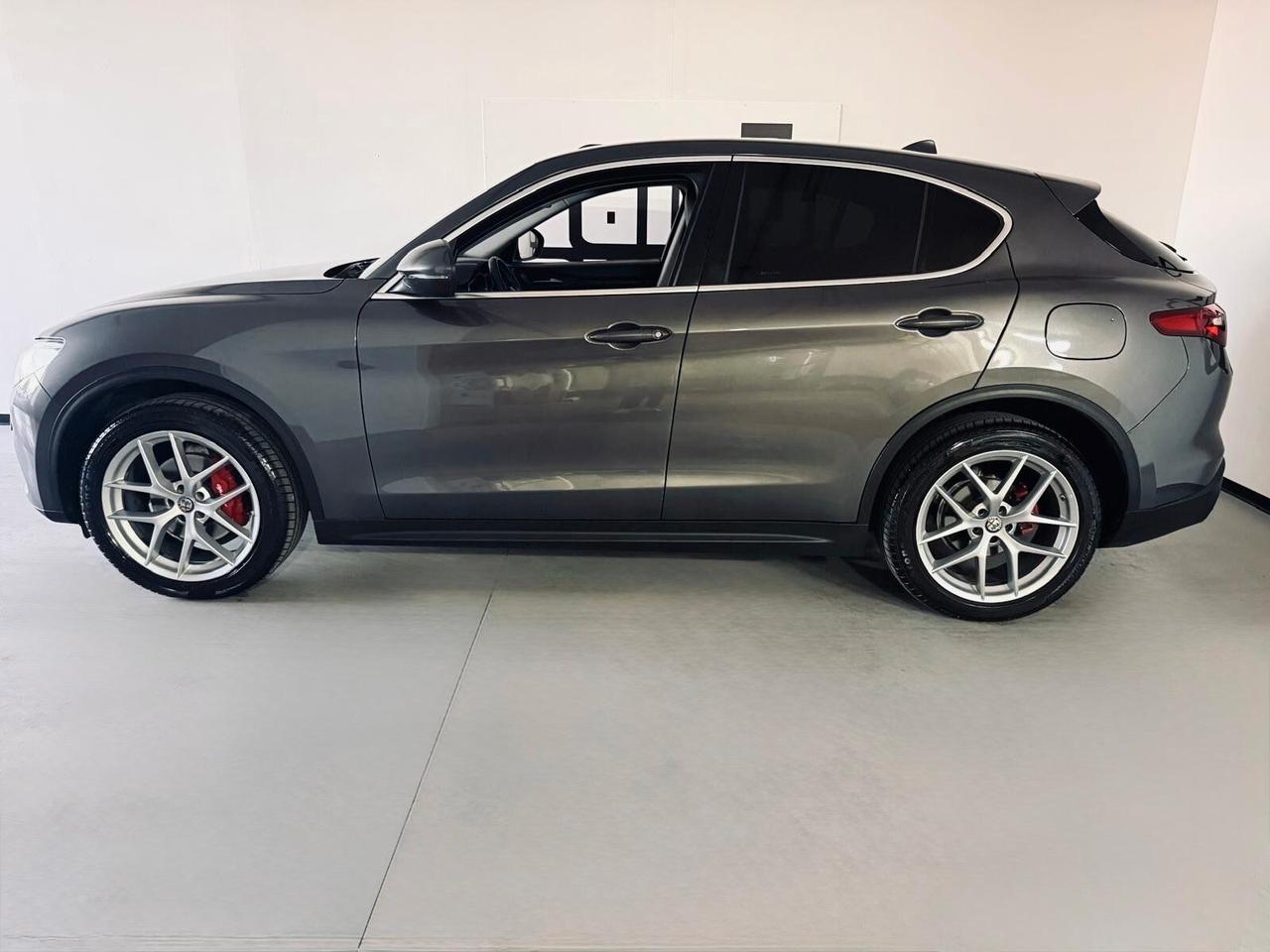 Alfa Romeo Stelvio 2.2 Turbodiesel 210 CV AT8 Q4 Executive