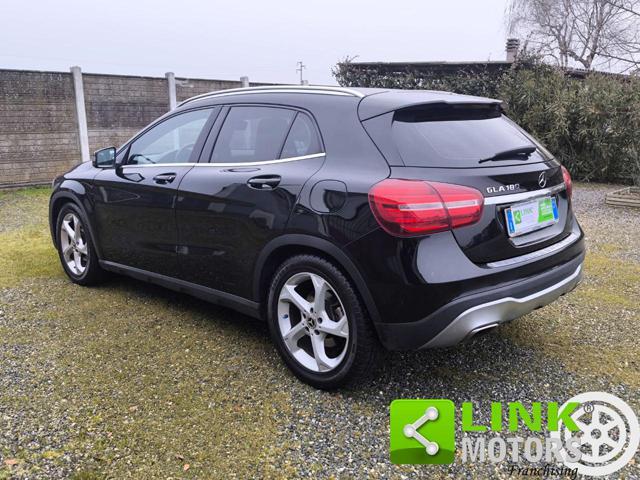 MERCEDES-BENZ GLA 180 Sport