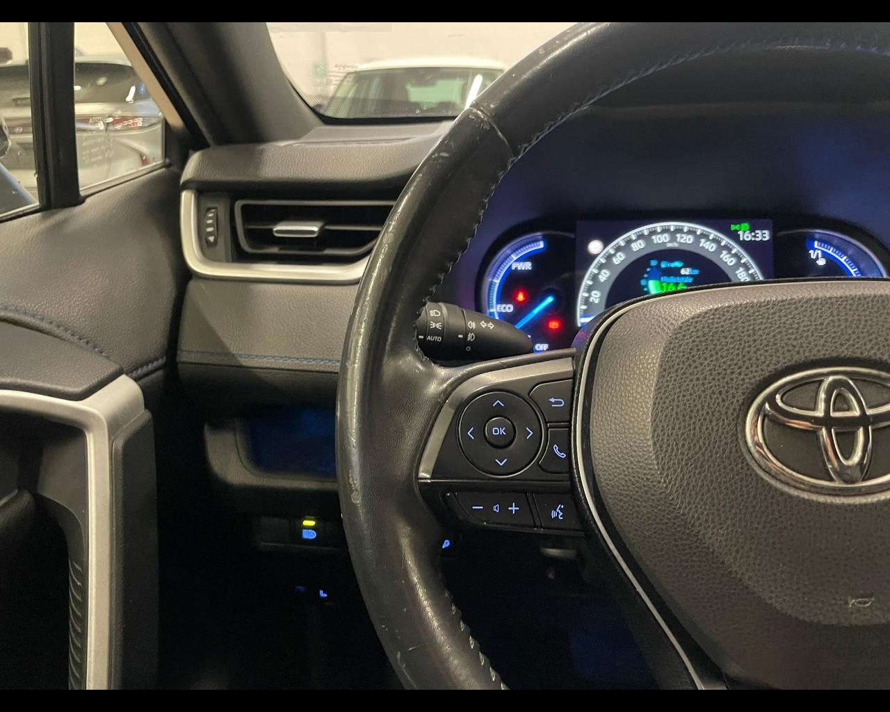 TOYOTA RAV4 5ª serie - RAV4 2.5 HV (218CV) E-CVT 2WD Lounge