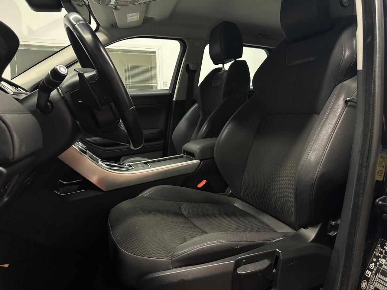 Land Rover Range Evoque Iva esposta Autocarro N1