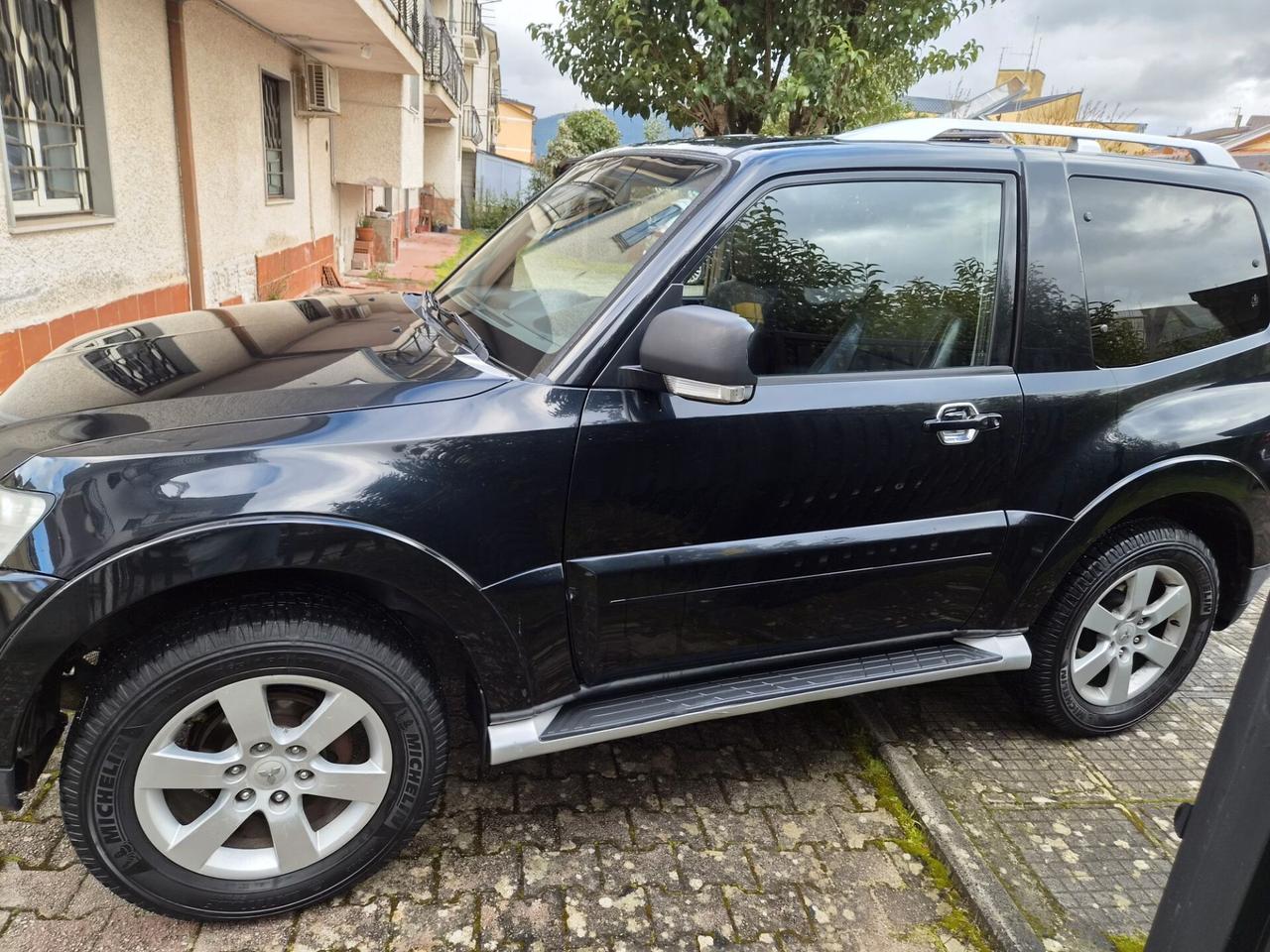 Mitsubishi Pajero 3.2 DI-D 16V aut. 3p. Instyle