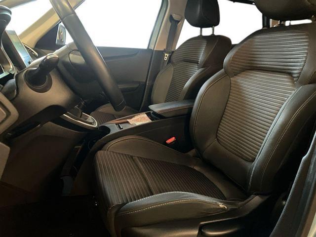 RENAULT Scenic 1.3 TCe 140cv Intens FAP my19